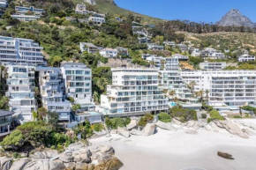 3 bed apartment on Clifton beach
